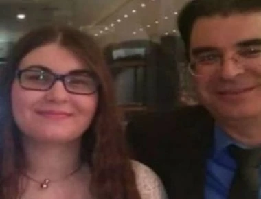 Συγκινεί ο πατέρας της Ε. Τοπαλούδη: «Ζω με τις φωτογραφίες της - Την περιμέναμε για τις γιορτές» (βίντεο)